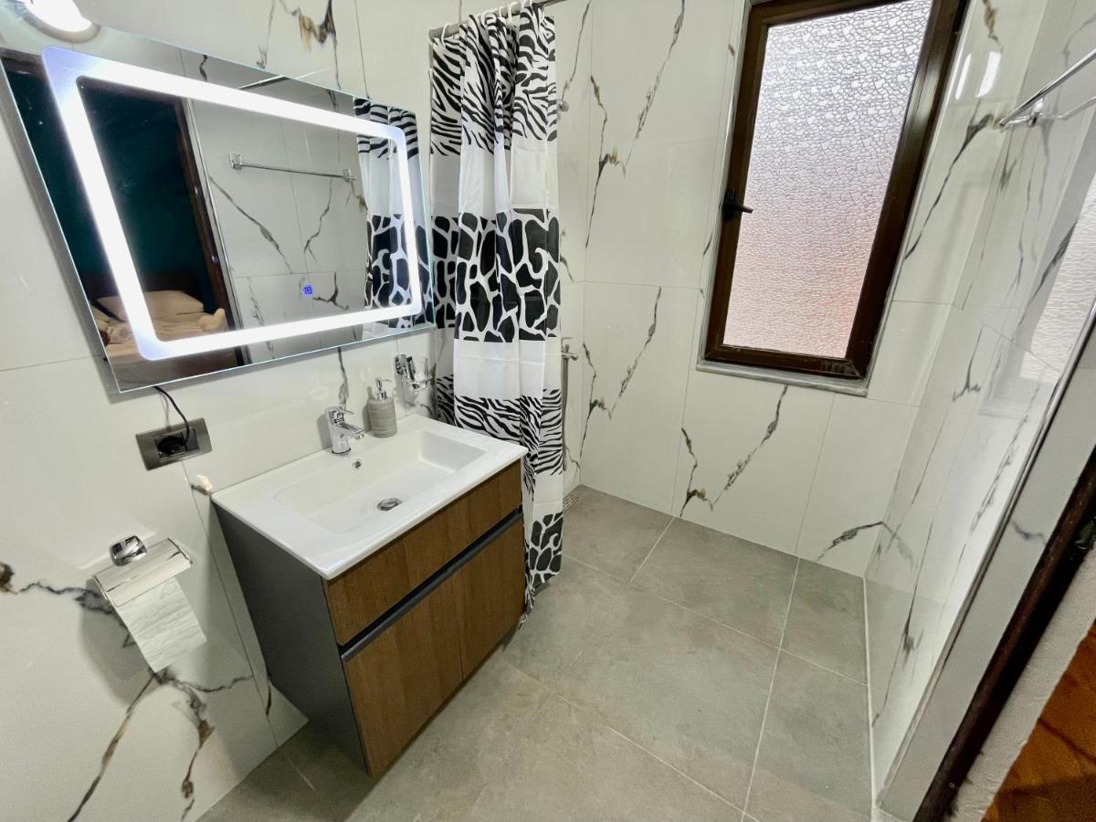 Keon Superb Studio Apartament Tirana Buitenkant foto