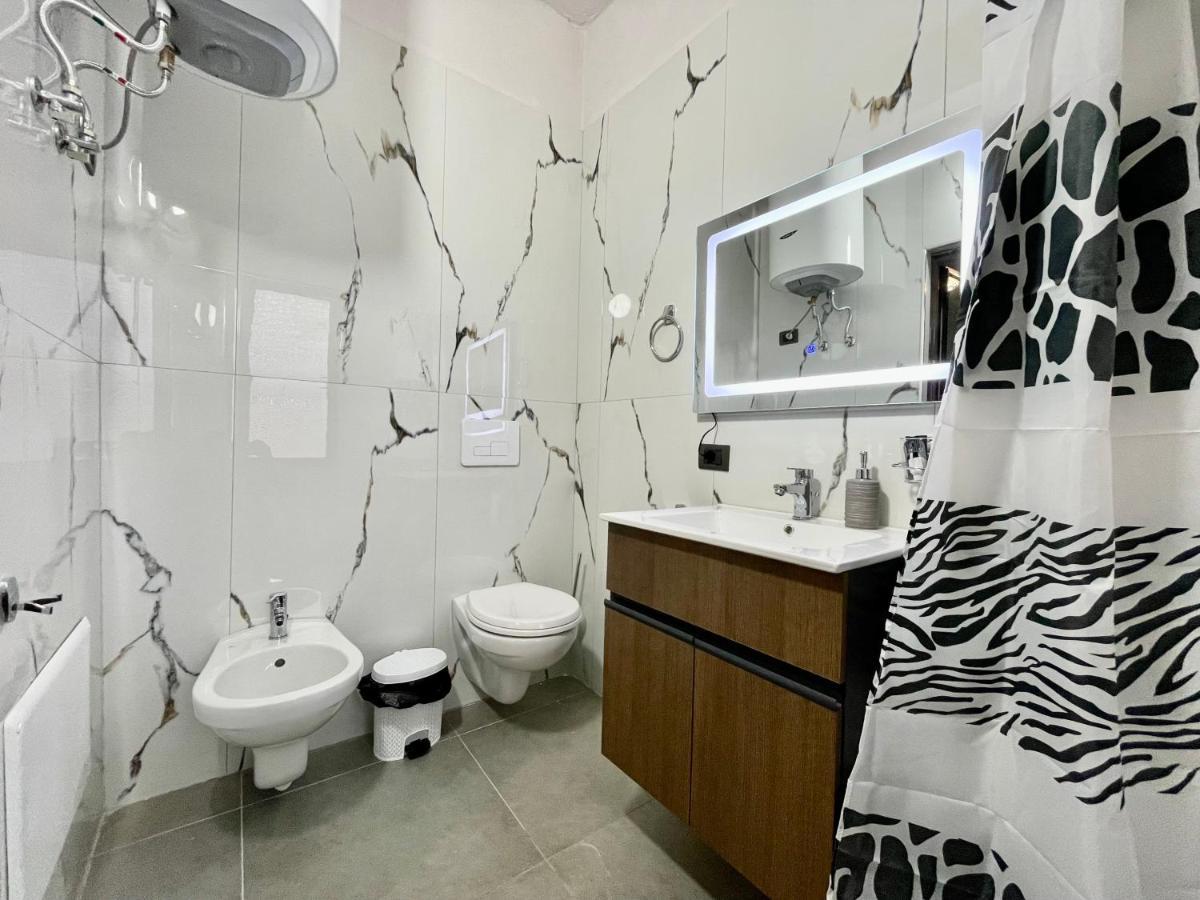 Keon Superb Studio Apartament Tirana Buitenkant foto
